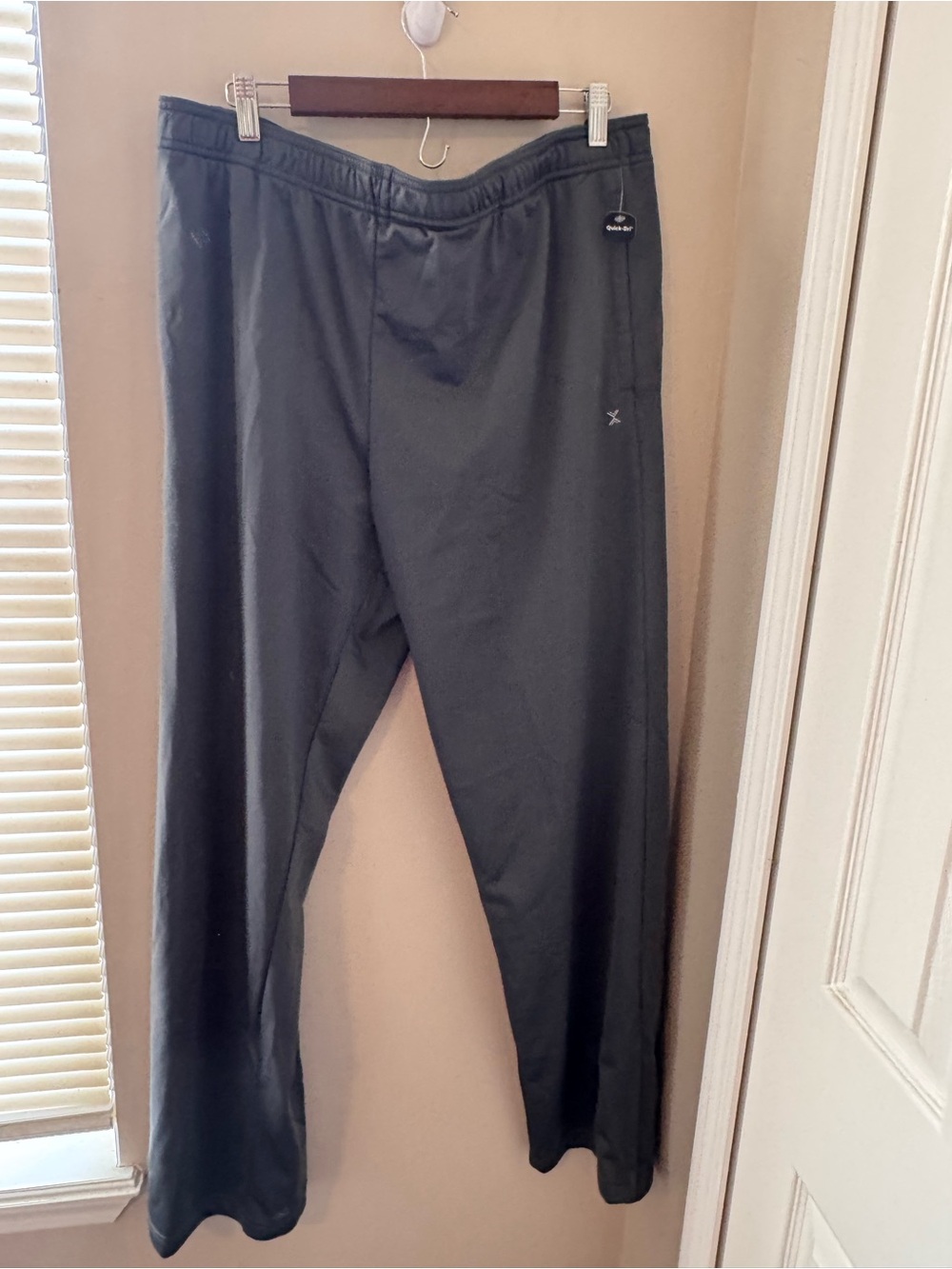 NWT Xersion Men’s Basketball Pants XLT Gray Quick-Dri Athletic Tall Warm Up